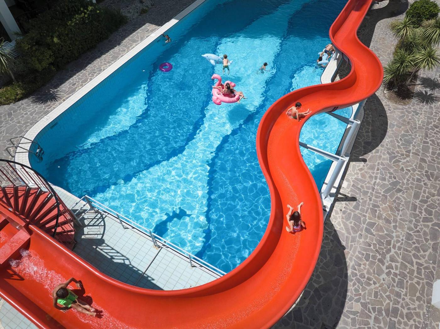 Serena-Majestic-Hotel-Residence-Pool-22