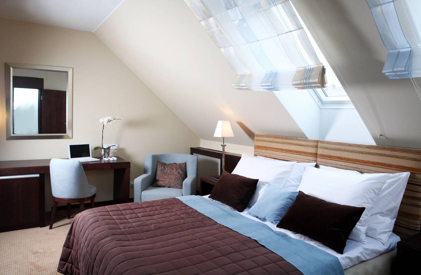 The-Hotel-Fitzgerald-Room-13