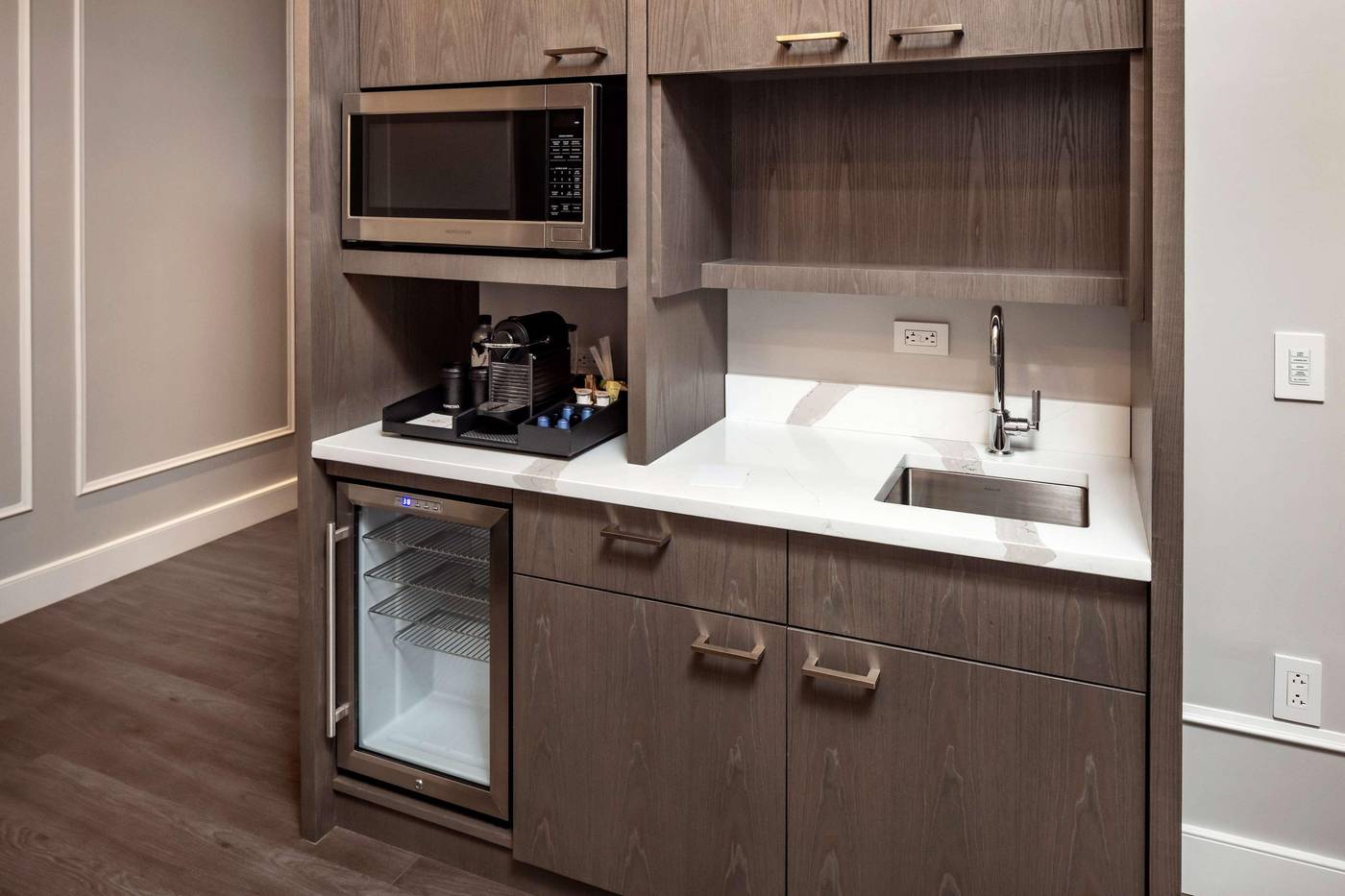 Hilton-Club-The-Quin-New-York-Room-14