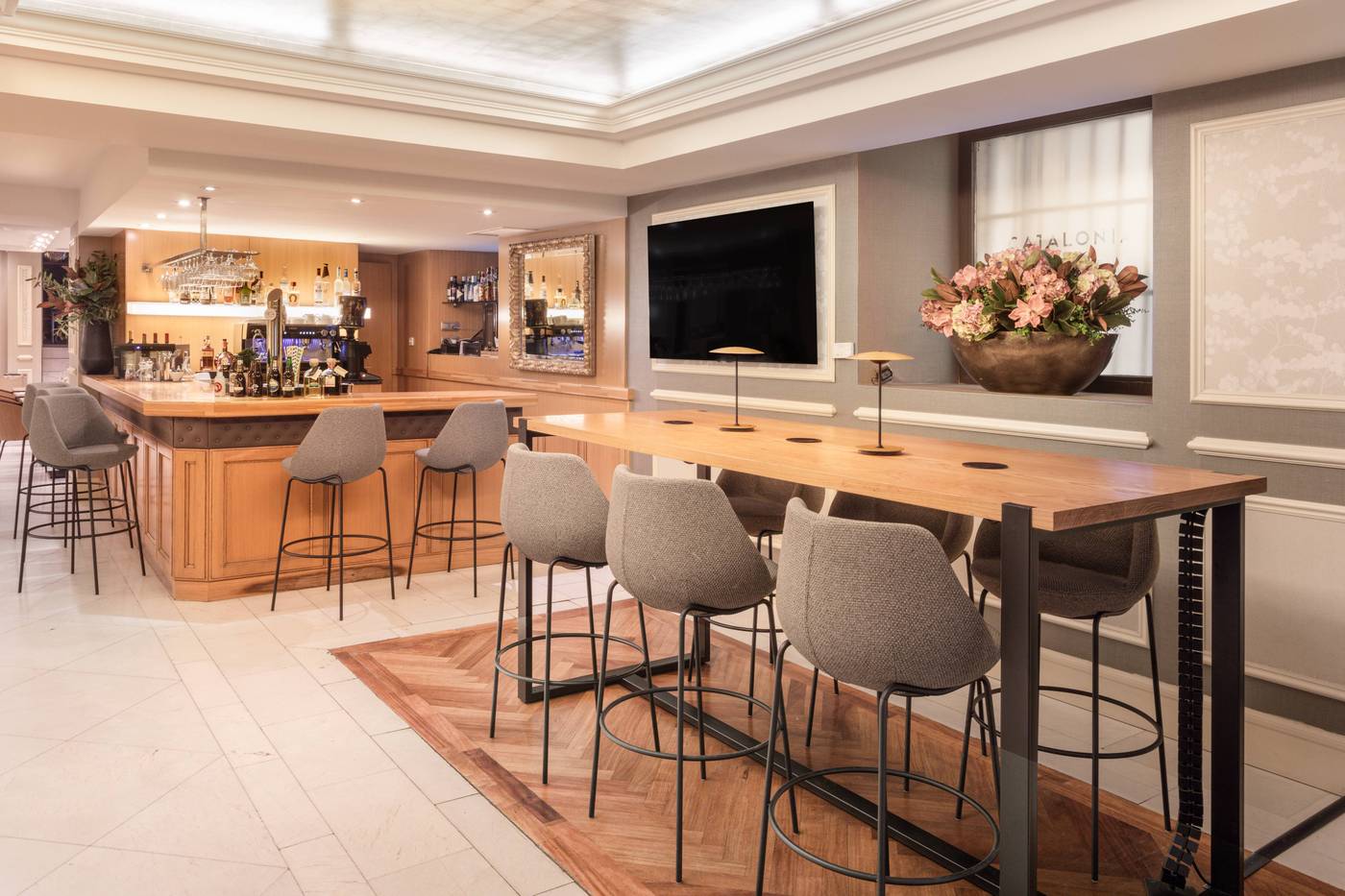 Catalonia-las-Cortes-Lobby-16