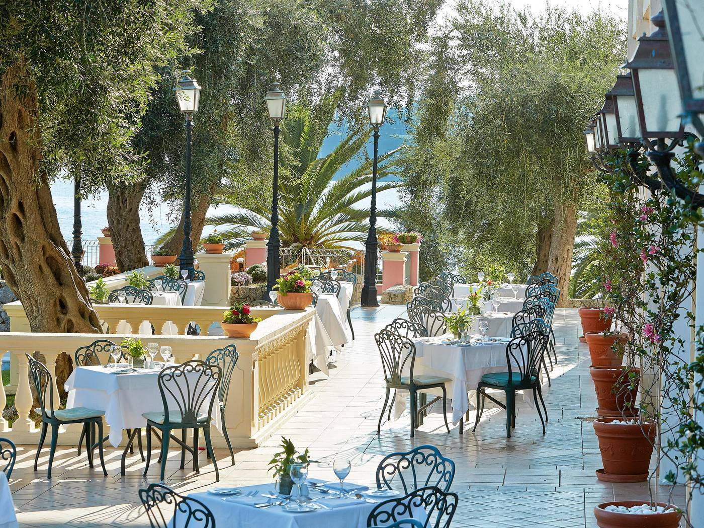 Corfu-Imperial-A-Grecotel-Resort-To-Live-at-Kommeno-Peninsula-Restaurant-11