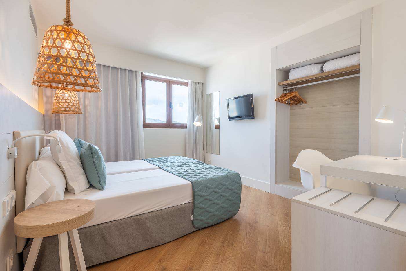 Leonardo-Royal-Hotel-Ibiza-Santa-Eulalia-Room-19