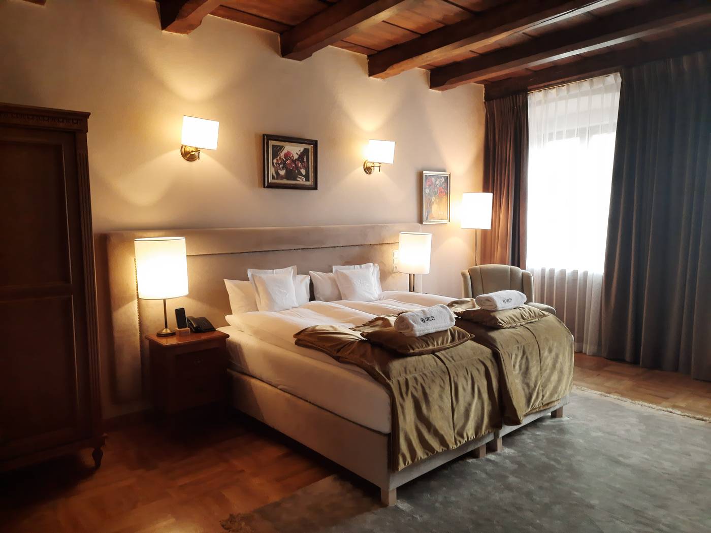 Hotel-Rubinstein-Room-19