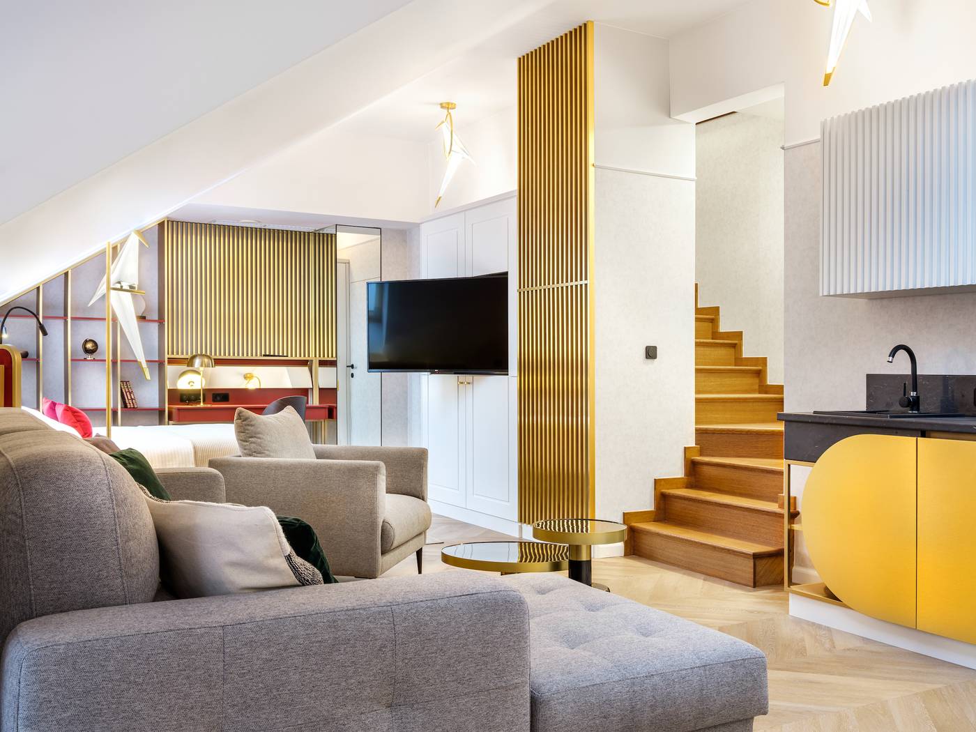 Hotel-Golden-Queen-Room-37