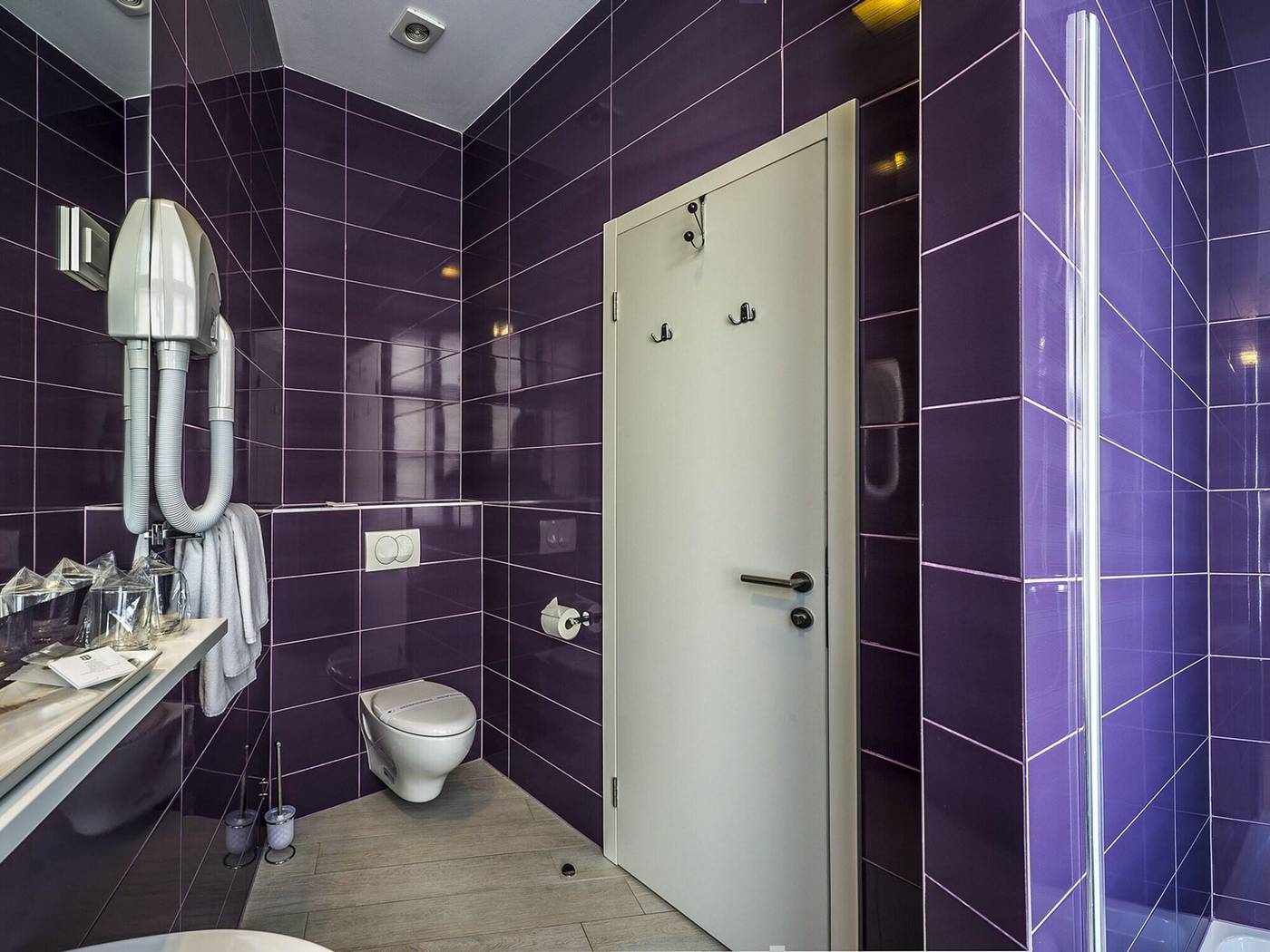 Art Hotel Like-Croatia-Zagreb-Room-10