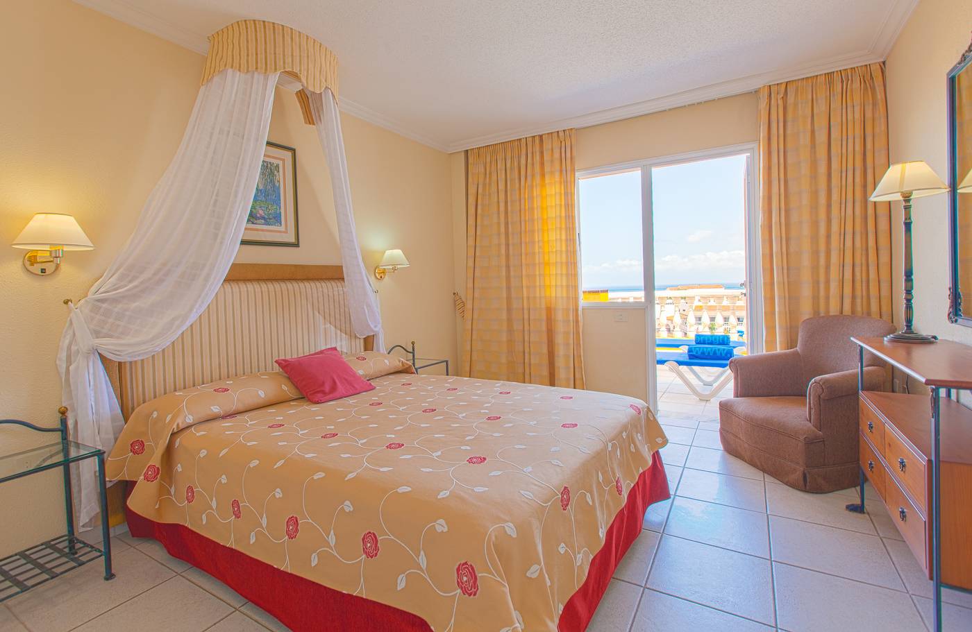 El-Marqu----s-Palace-by-Intercorp-Hotel-Group-Room-24