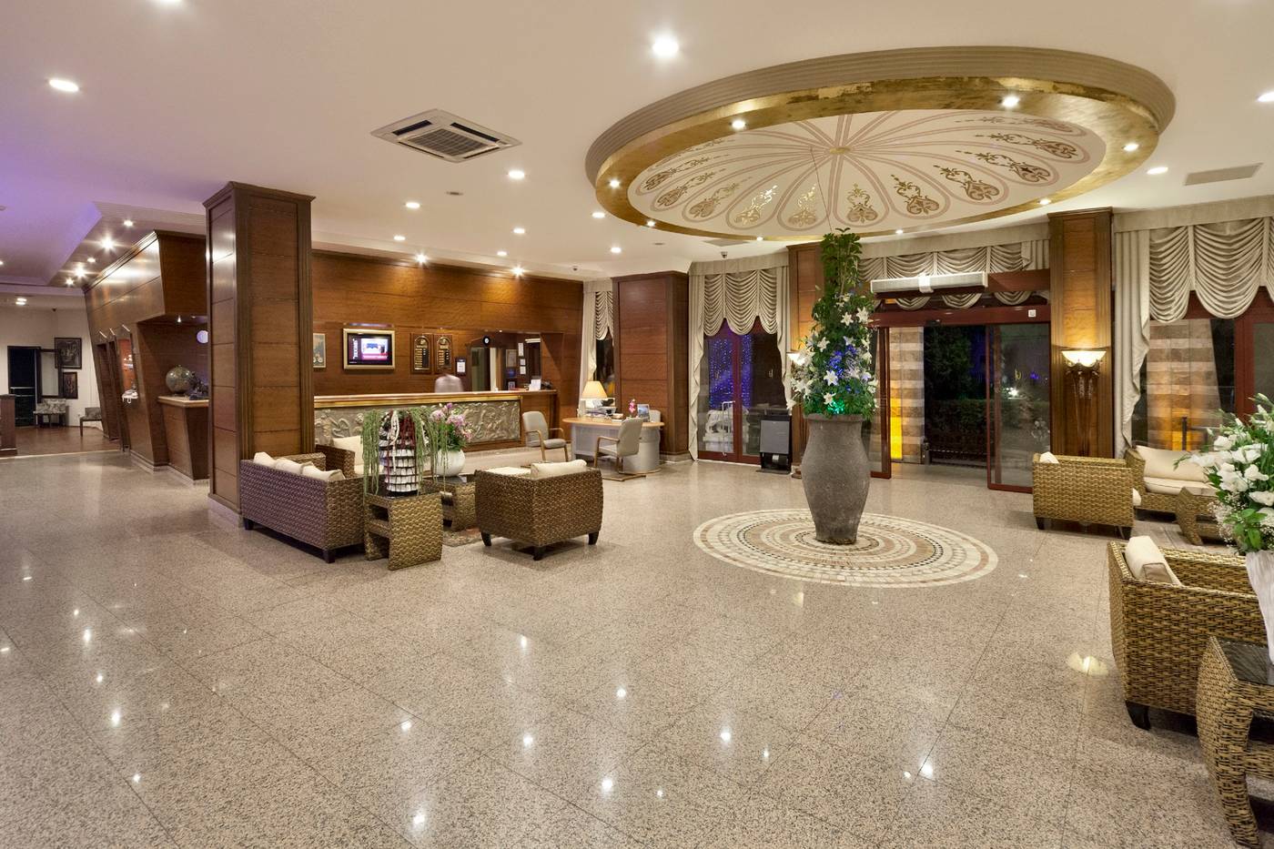 Golden-Age-Lobby-30