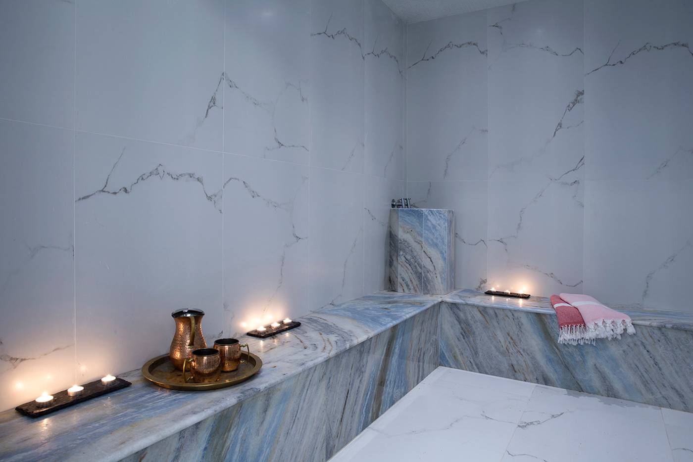 The-Alley-Hotel-Sports-and-Entertainment-63