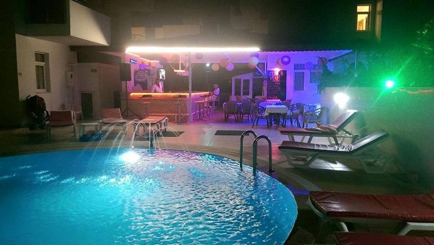 Tolan-Apartments-Bar-24