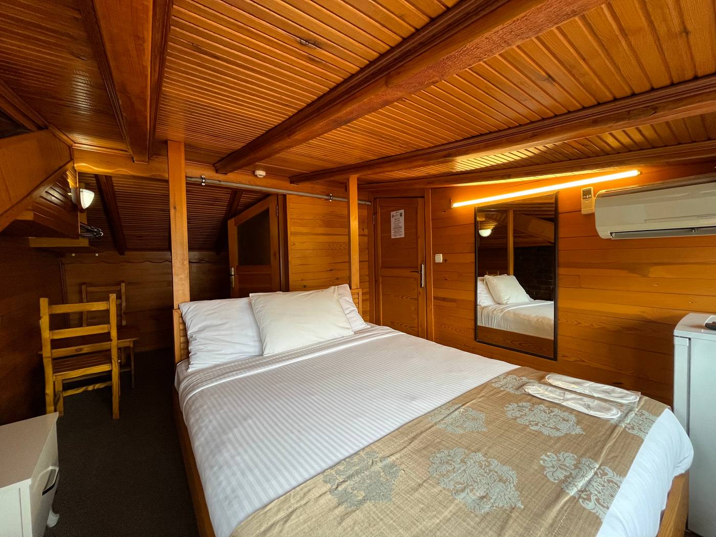 Le-Safran-Suite-Room-29