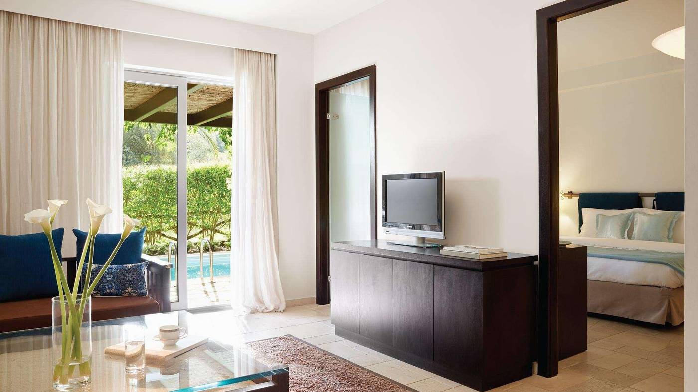 Eagles-Palace-Room-31