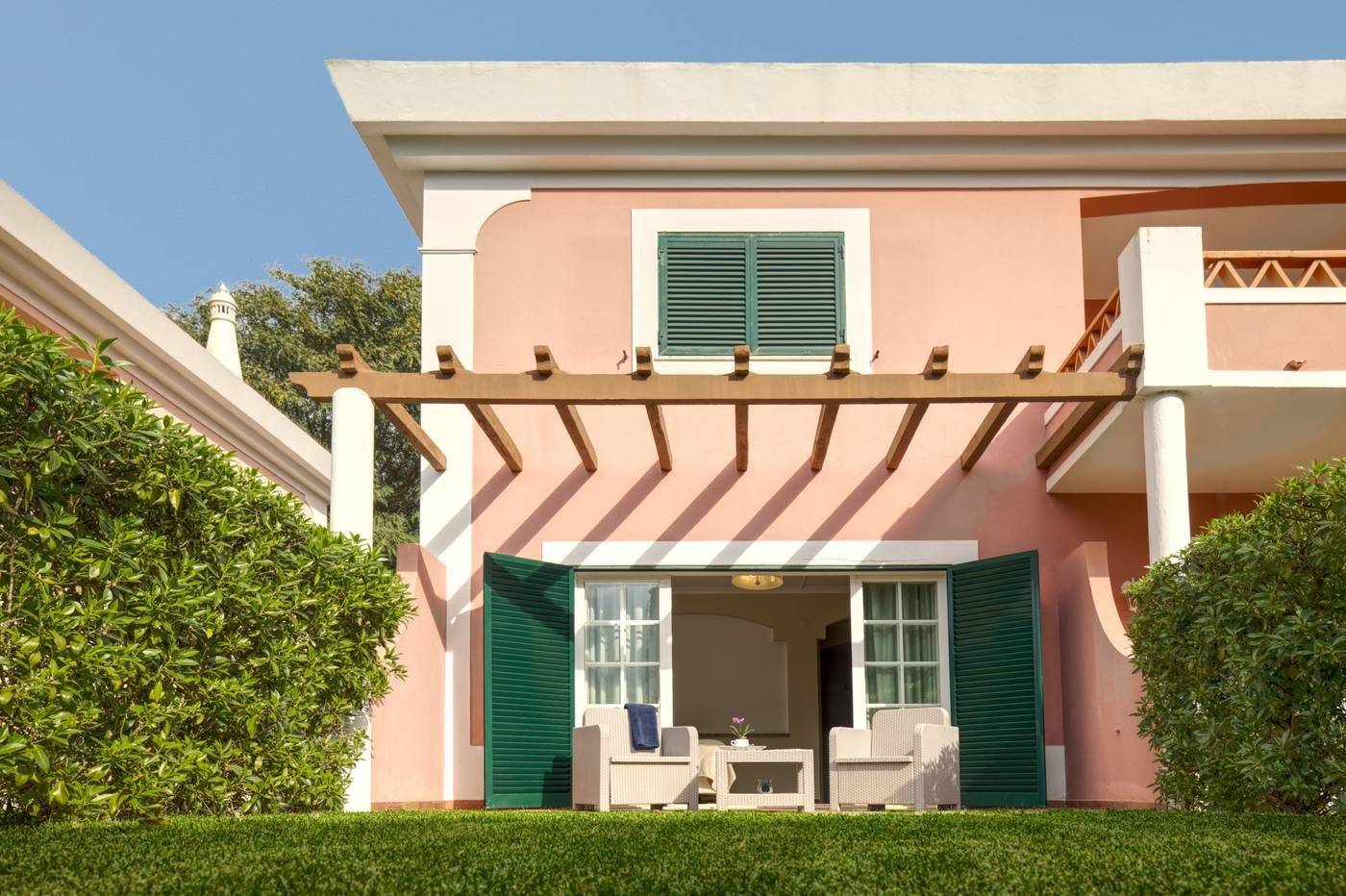 Longevity-Cegonha-Country-Club-Room-11