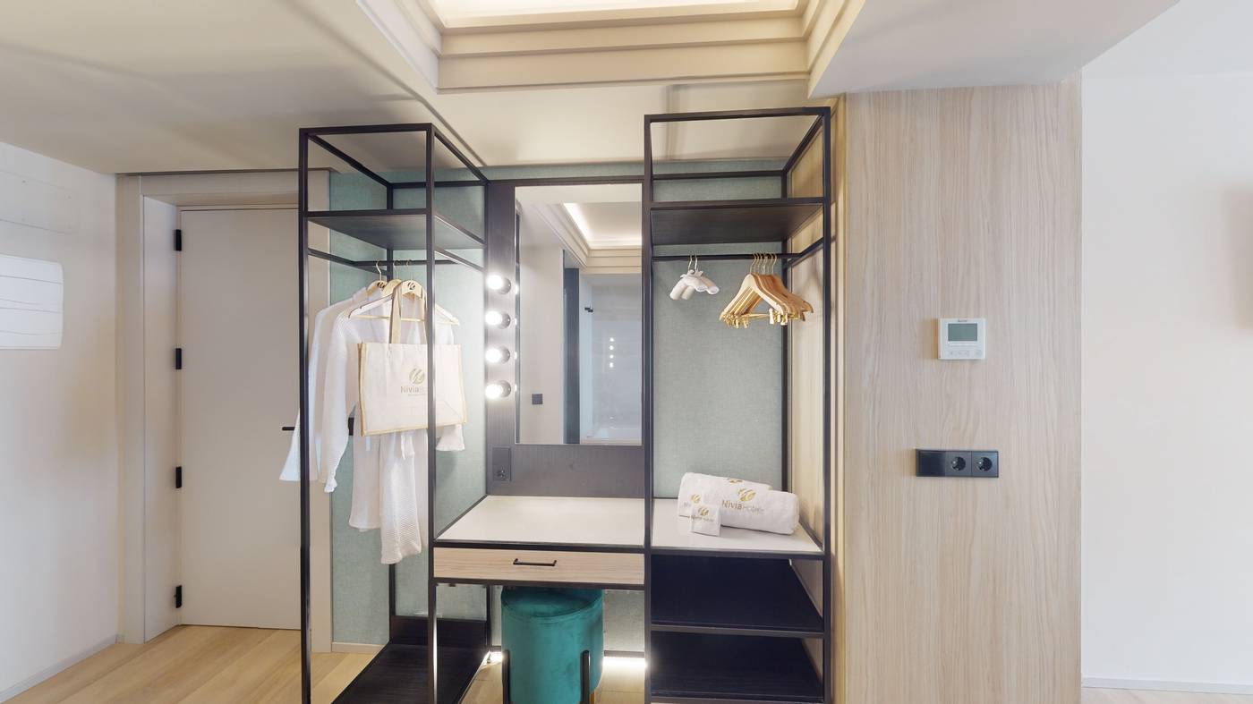 Nivia Born Boutique Hotel