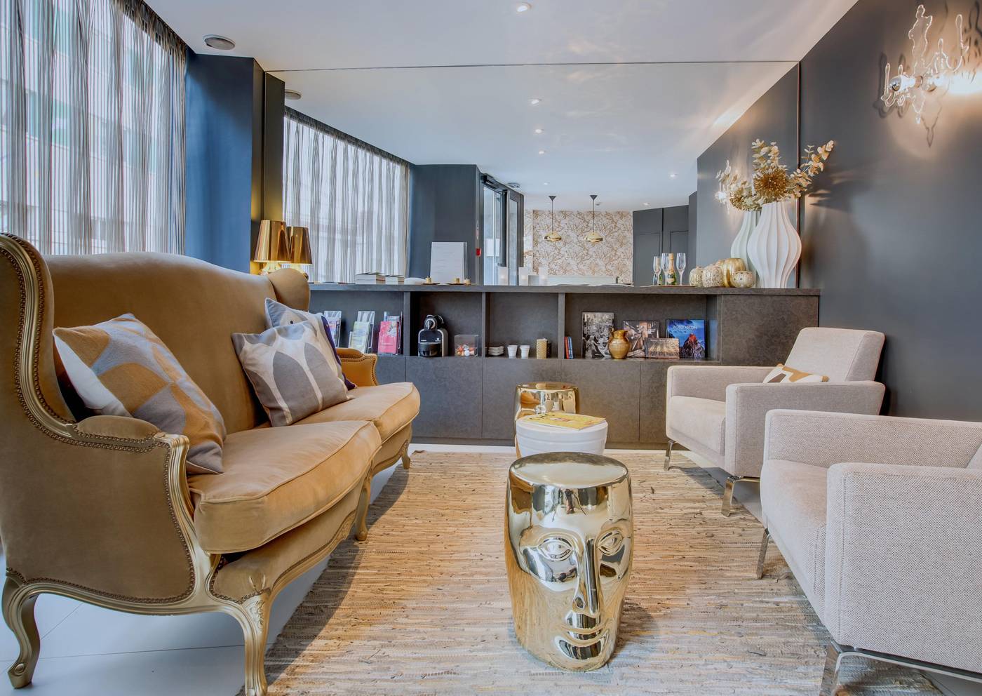 Villa-des-Ambassadeurs-Lobby-2