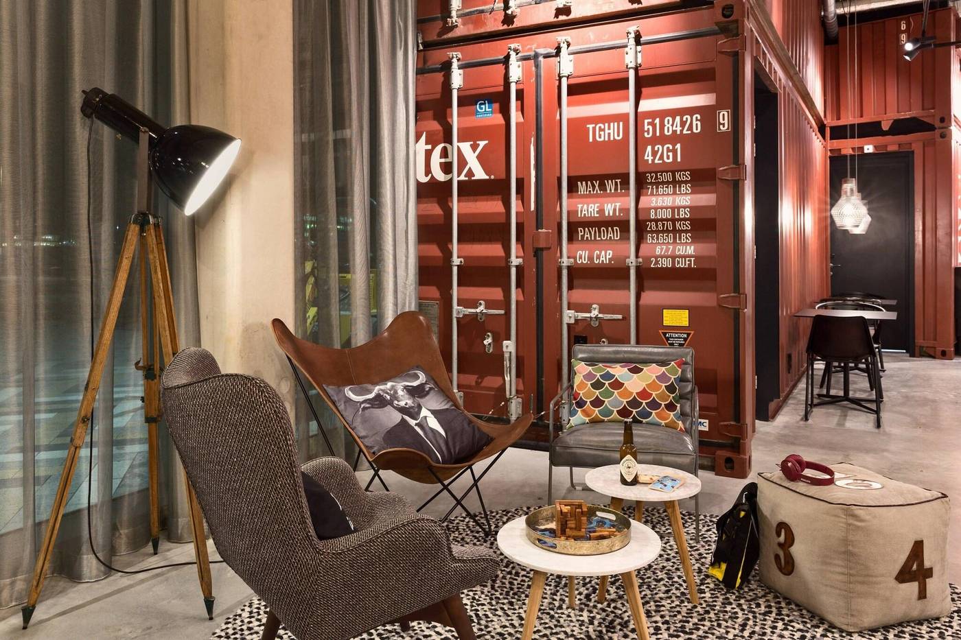 Moxy-Amsterdam-Houthavens-Restaurant-16