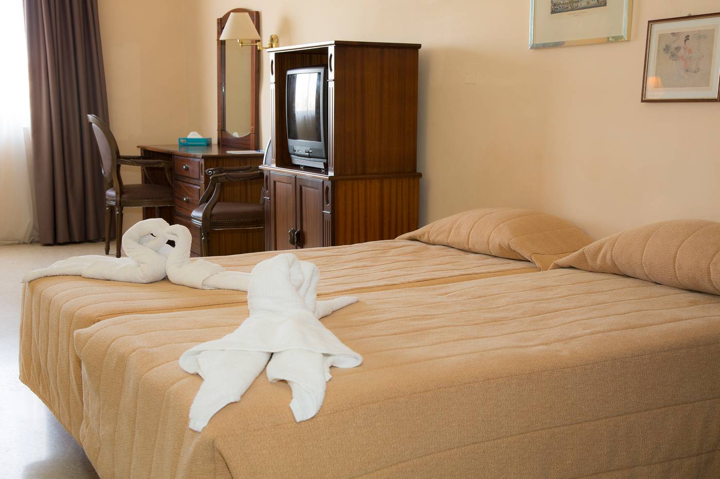 The-Bugibba-Hotel-Room-30