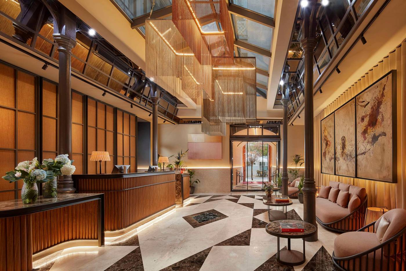 NH-Collection-Madrid-Palacio-de-Tepa-Lobby-5