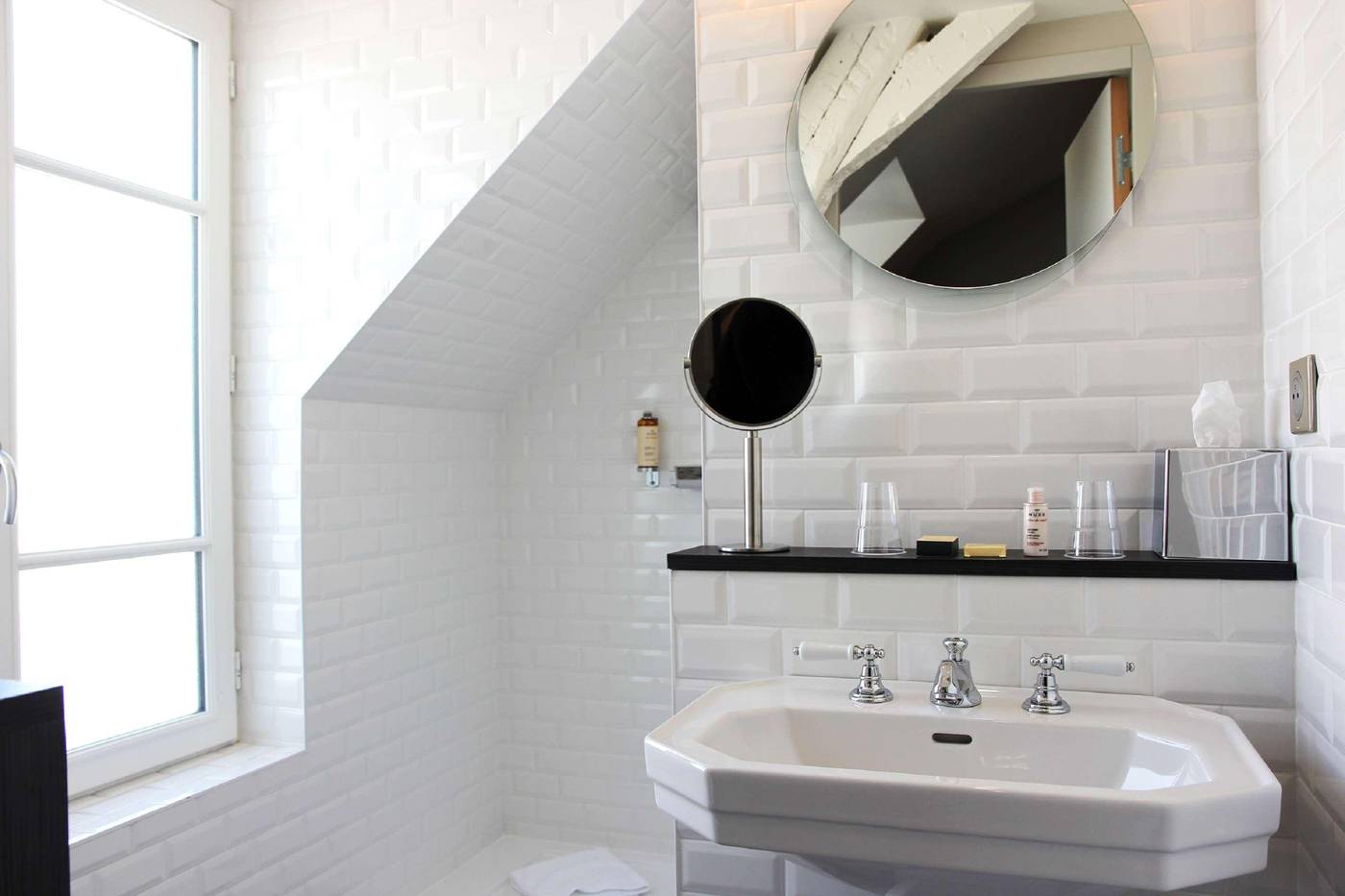 Hotel-Litteraire-Marcel-Ayme--BW-Premier-Collectio-Room-51