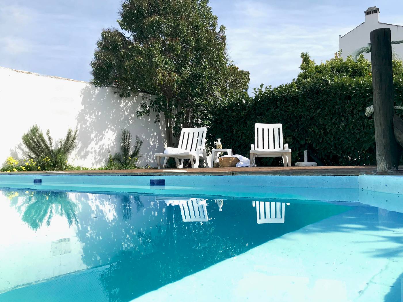 Hotel-De-Moura-Pool-45