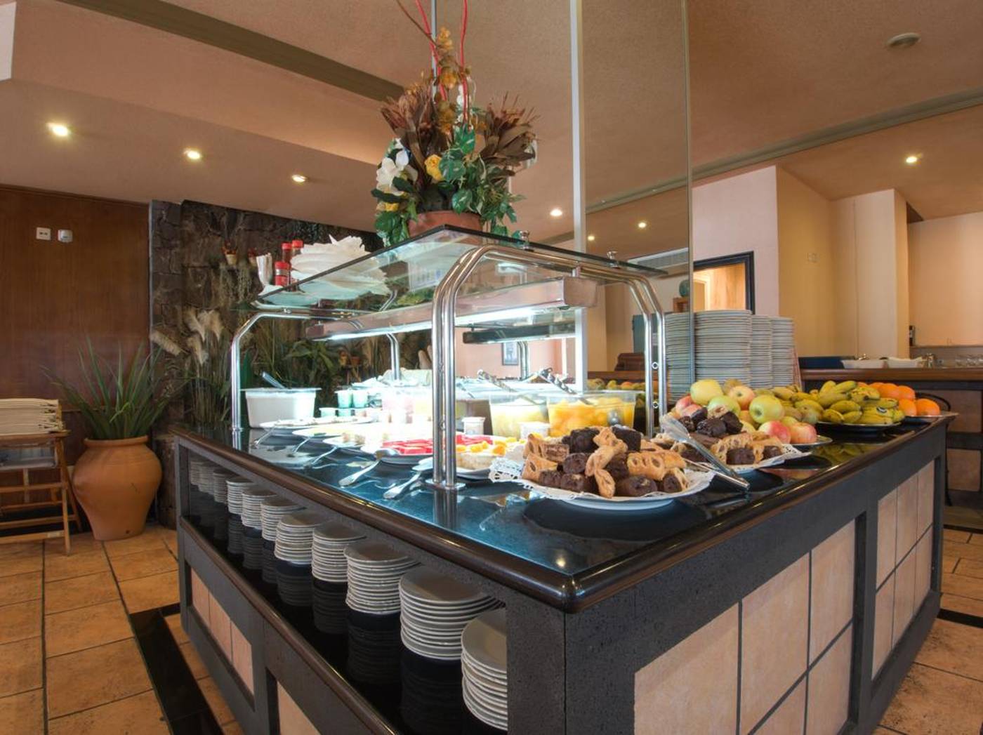 Zentral-Center---Adults-Only-Restaurant-33