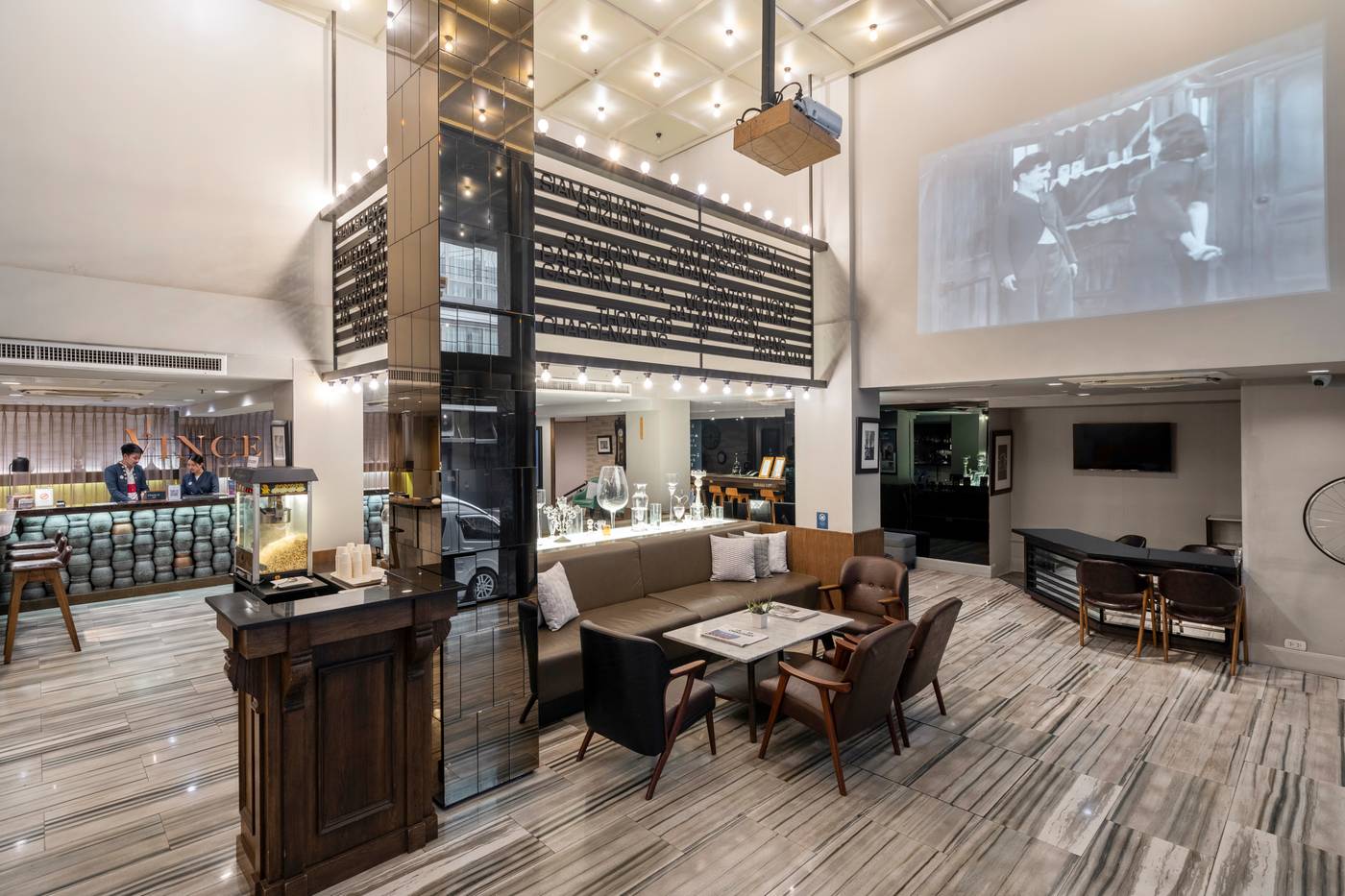 Vince-Hotel-Pratunam-Lobby-14