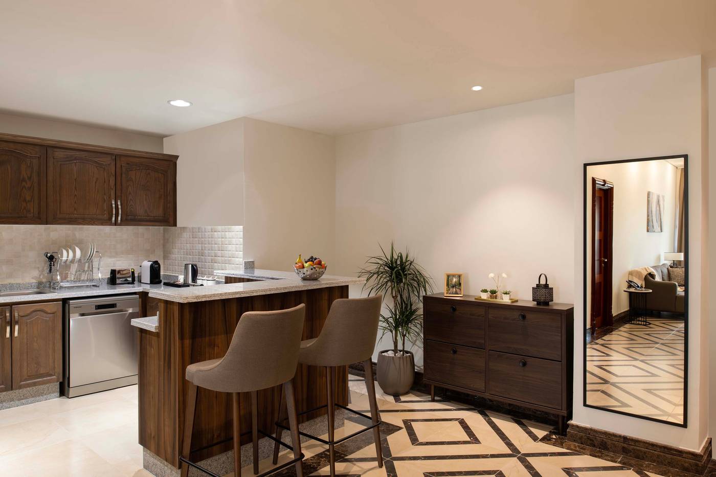 Somerset-Al-Mansora-Doha-Room-13