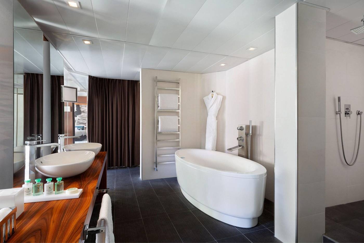 JW-Cannes-Room-57