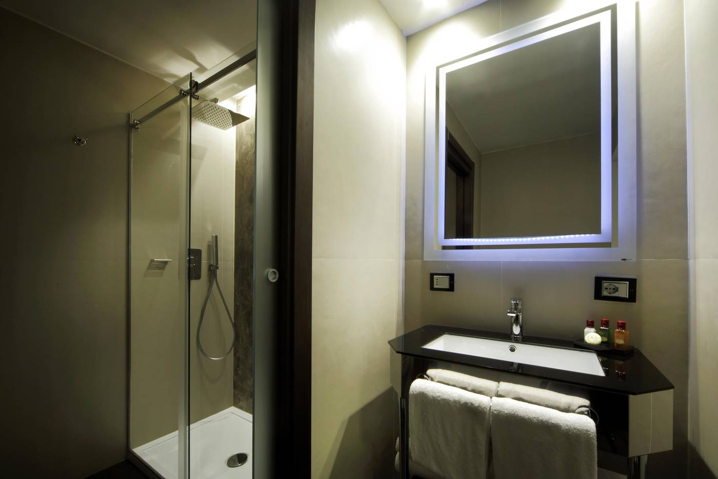 Unica-Suites-Roma-Room-48