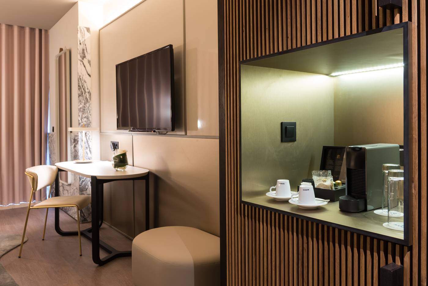 Azoris-Royal-Garden-Leisure---Conference-Hotel-Room-38