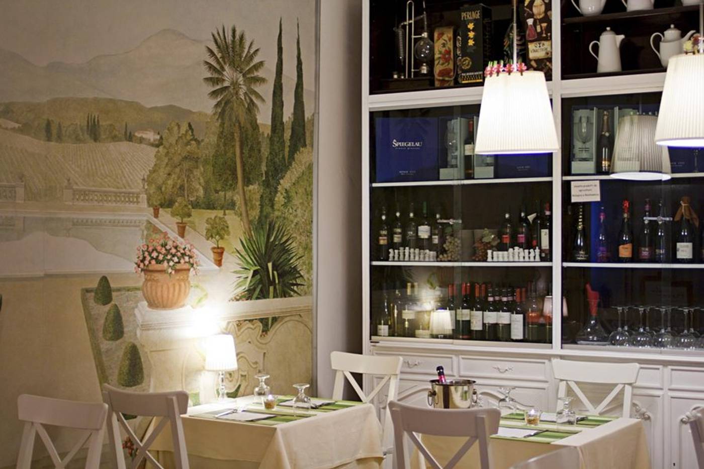 Eco-Hotel-Milano---Bioriso-Restaurant-General-view-12