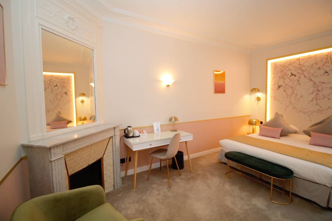 HOTEL-PRINCESSE-CAROLINE-Room-17