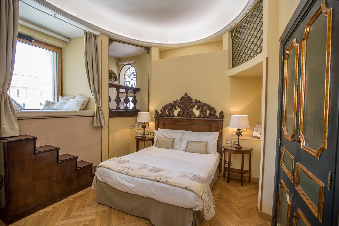 Royal-Suite-Trinita-dei-Monti-Room-3
