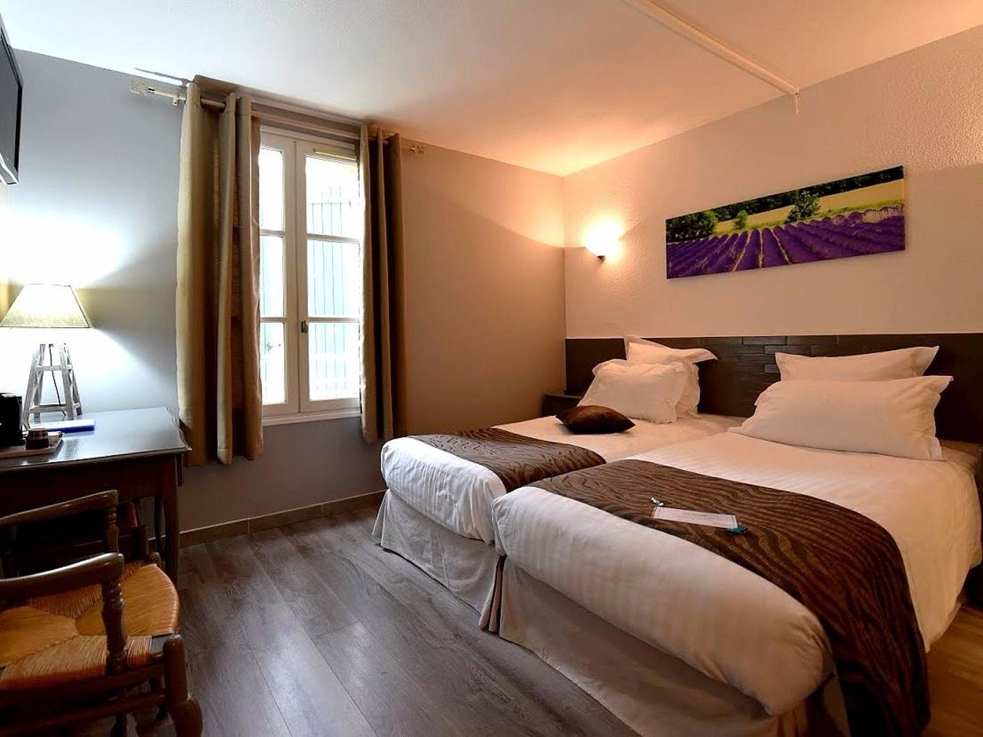 La Ferme-France-AVIGNON-Room-7