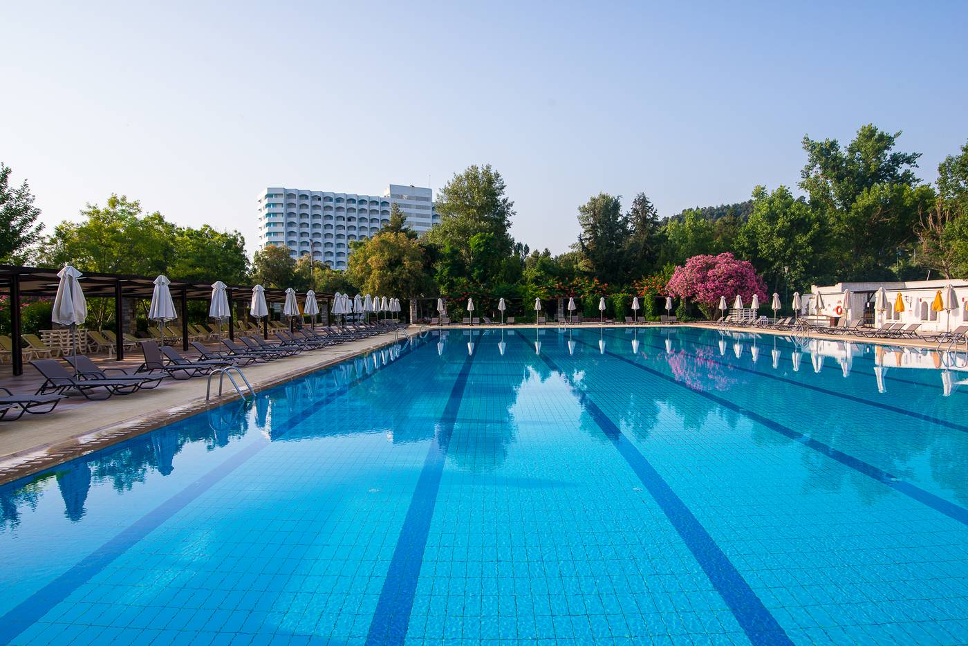 Athos-Palace-Hotel-Pool-2
