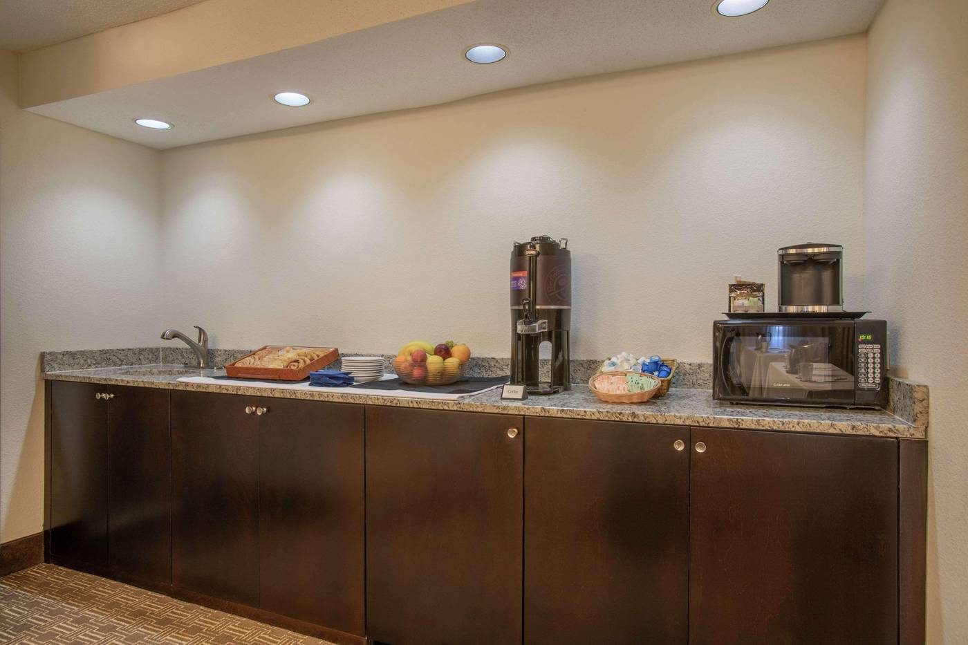 DoubleTree Suites Hotel Nashville Airport-United States-NASHVILLE-General view-6