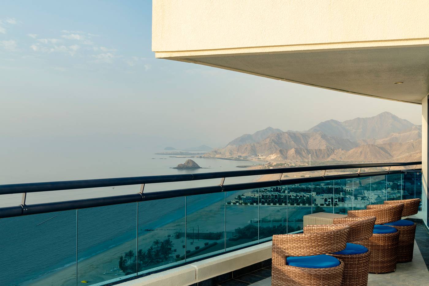 Le Meridien Al Aqah Beach Resort