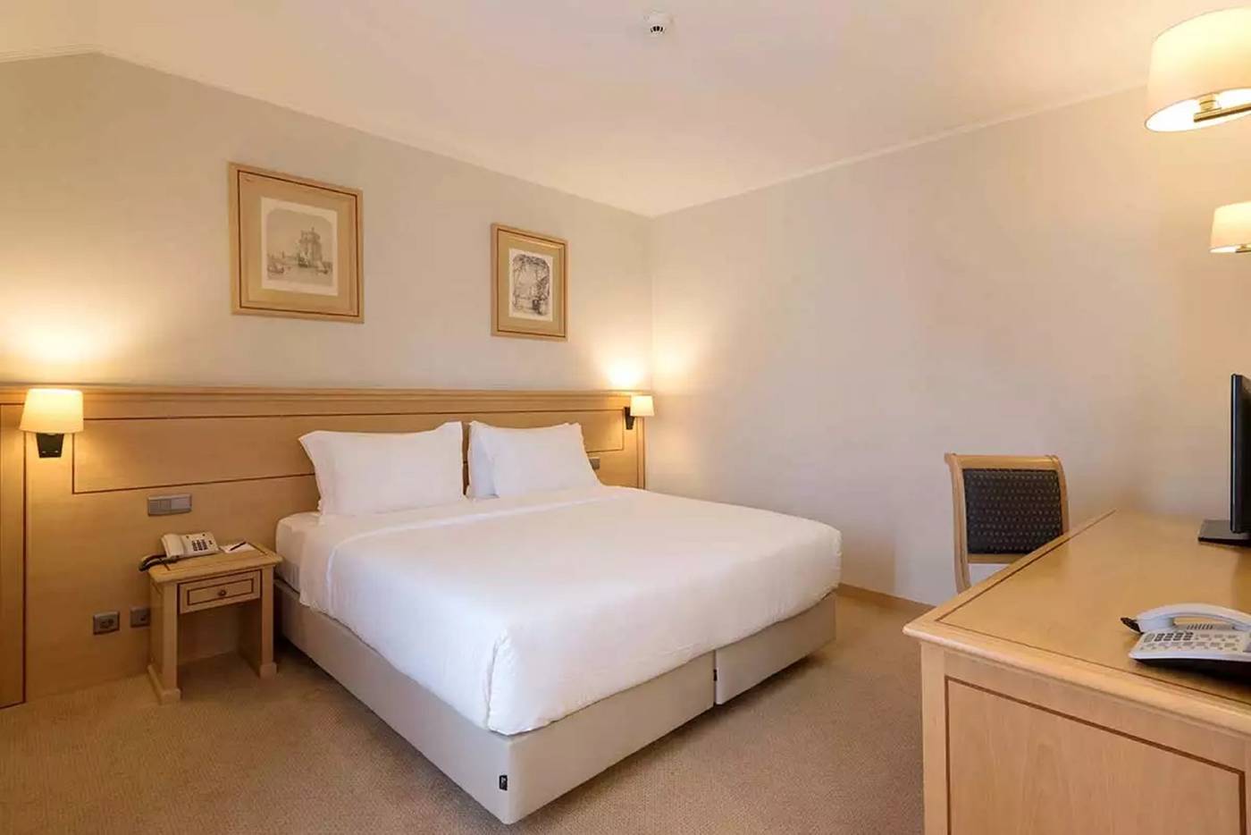 Real-Palacio-Room-19