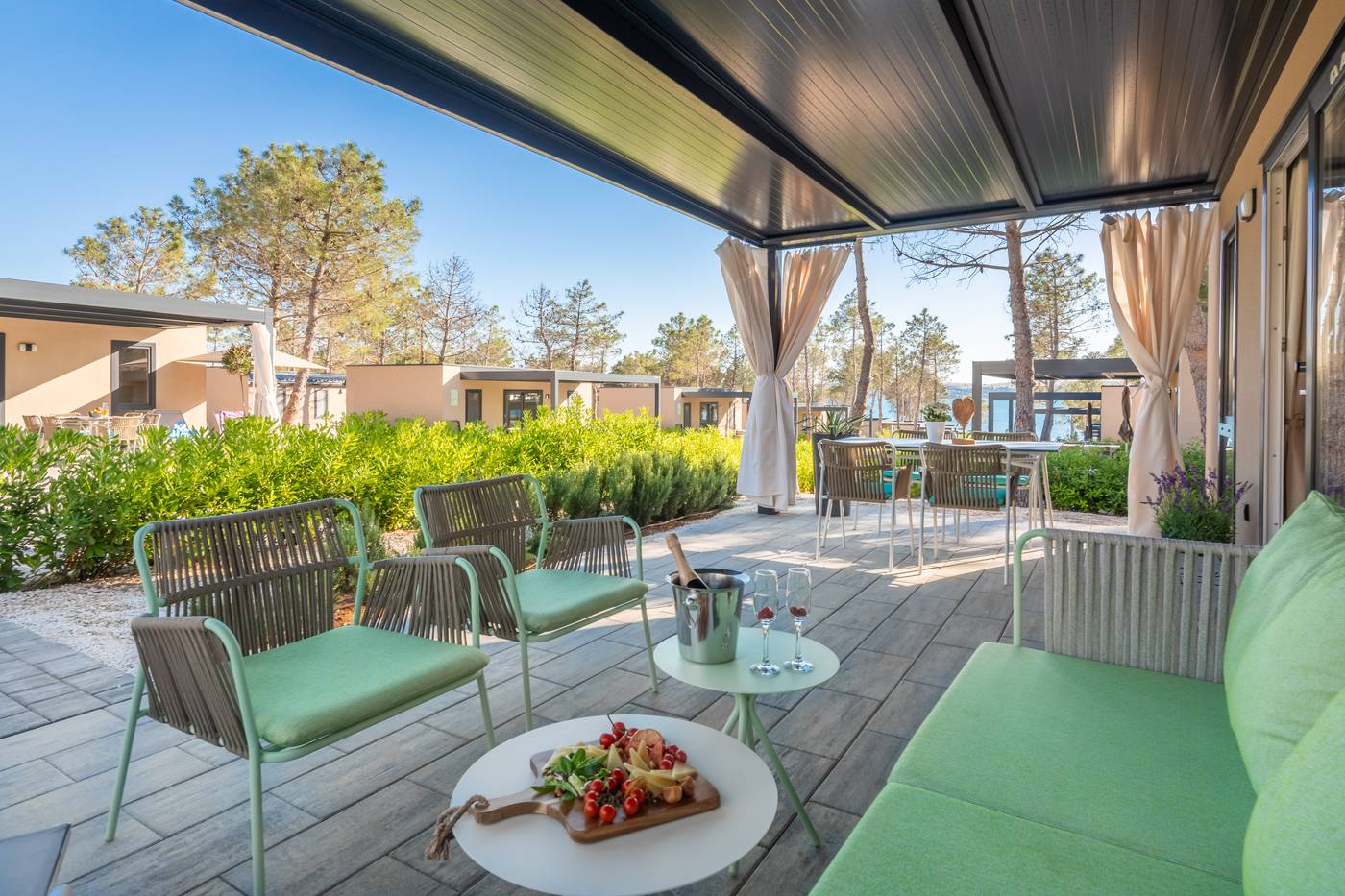 Aminess-Avalona-Camping-Resort-Room-17