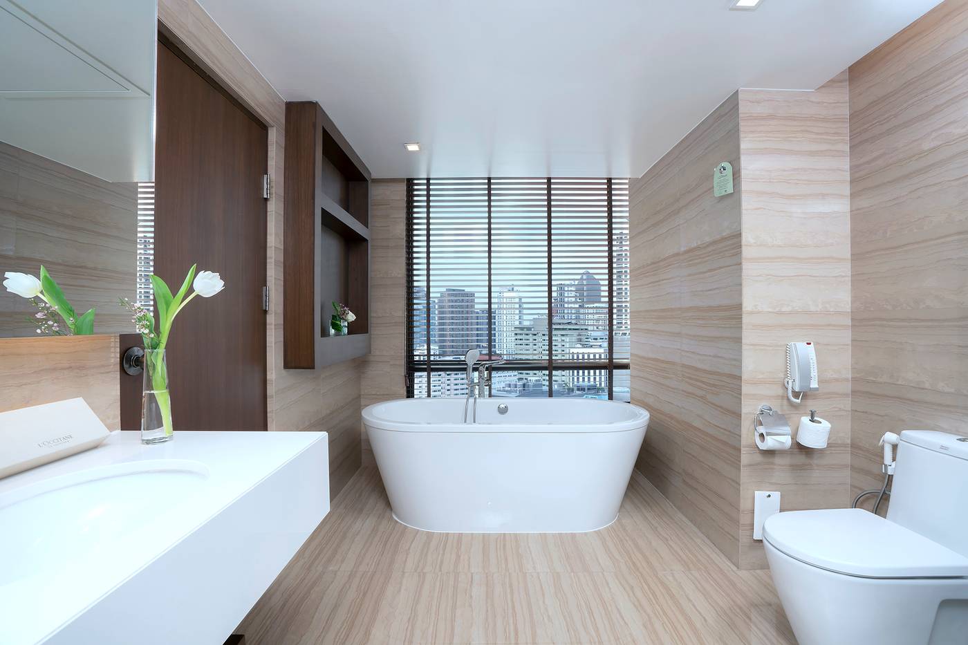 The-Landmark-Bangkok-Room-49