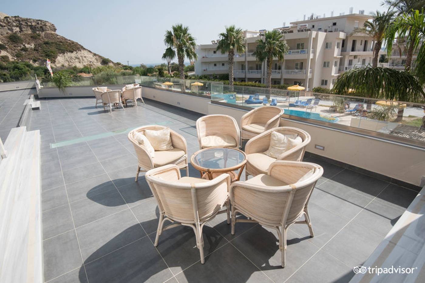 Olympia-Sun-Terrace-58