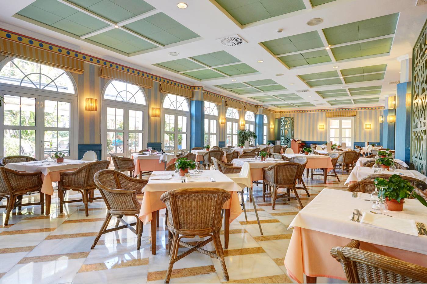 Grupotel-Playa-Club-Restaurant-20
