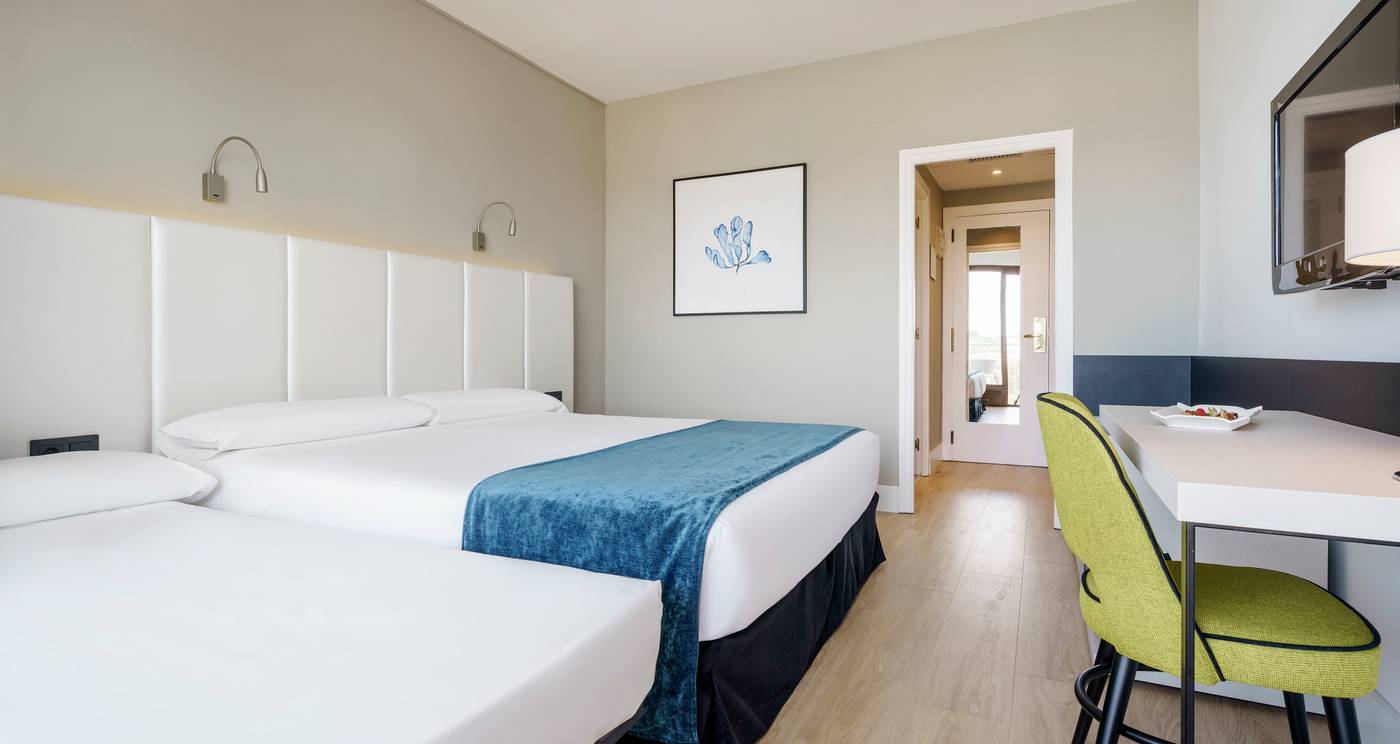 Ilunion-Caleta-Park-Room-26