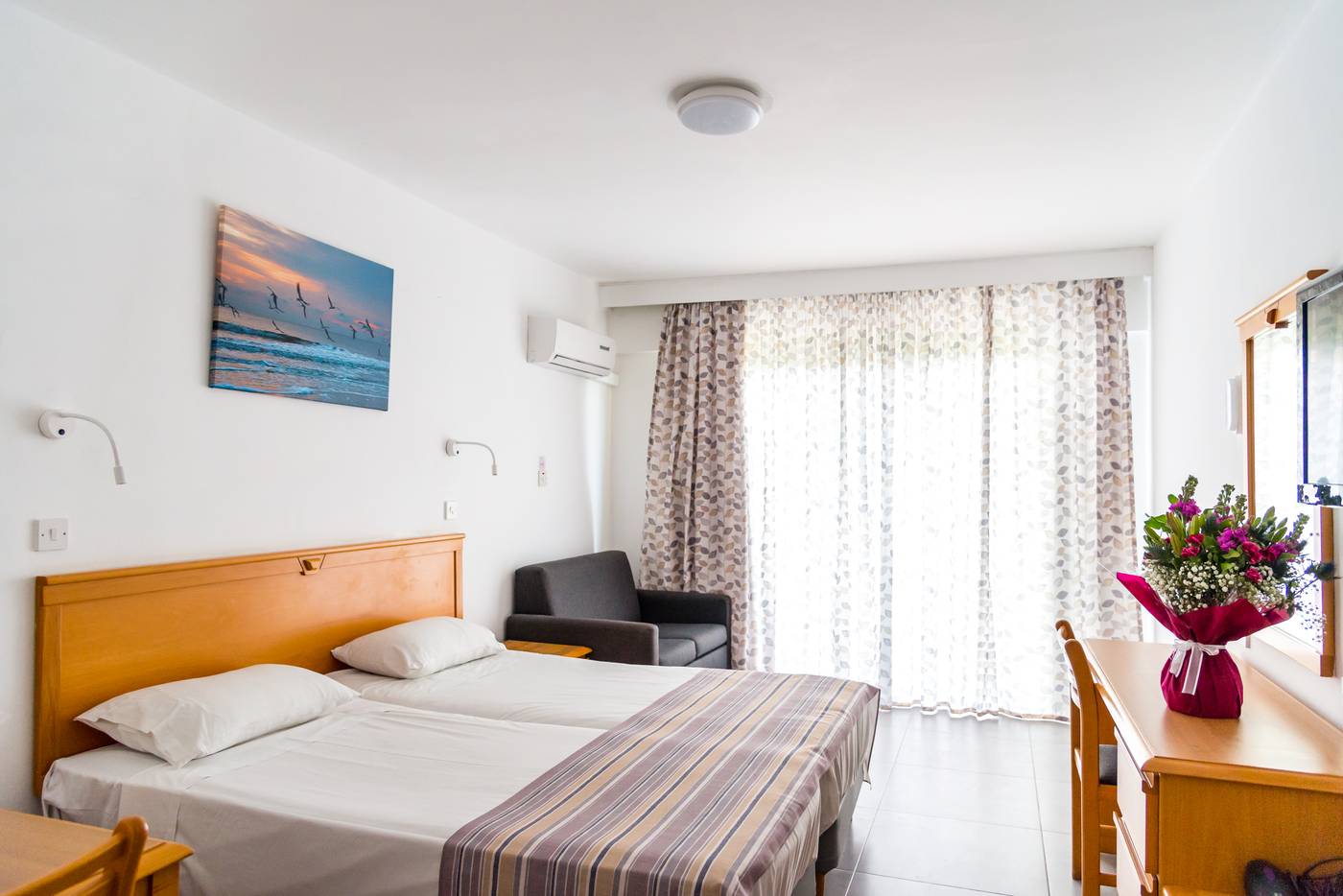 Helios-Bay-Room-26