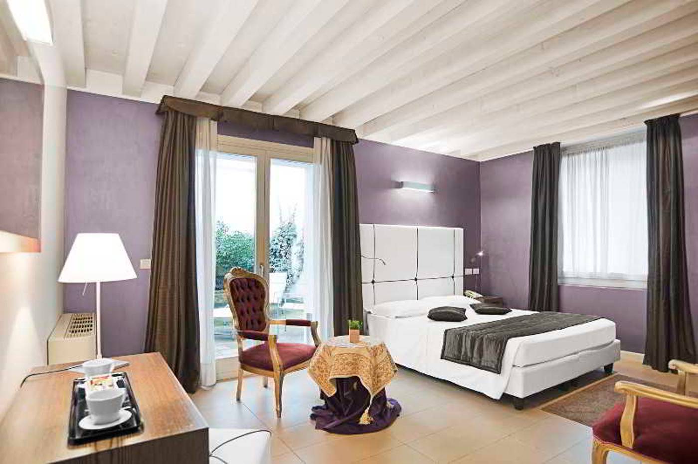 Al-Canal-Regio-Room-11