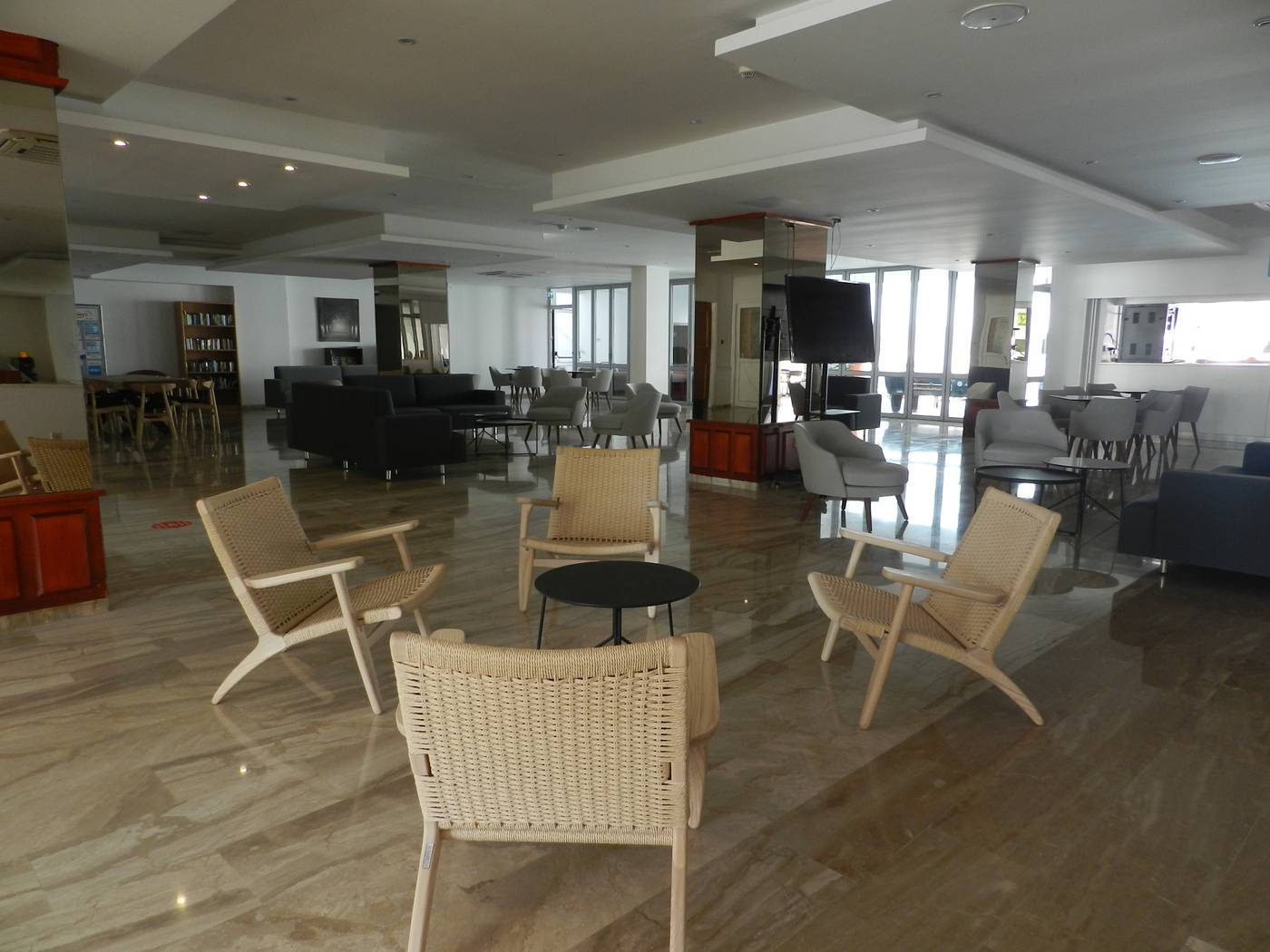 Evabelle-Napa-Lobby-30