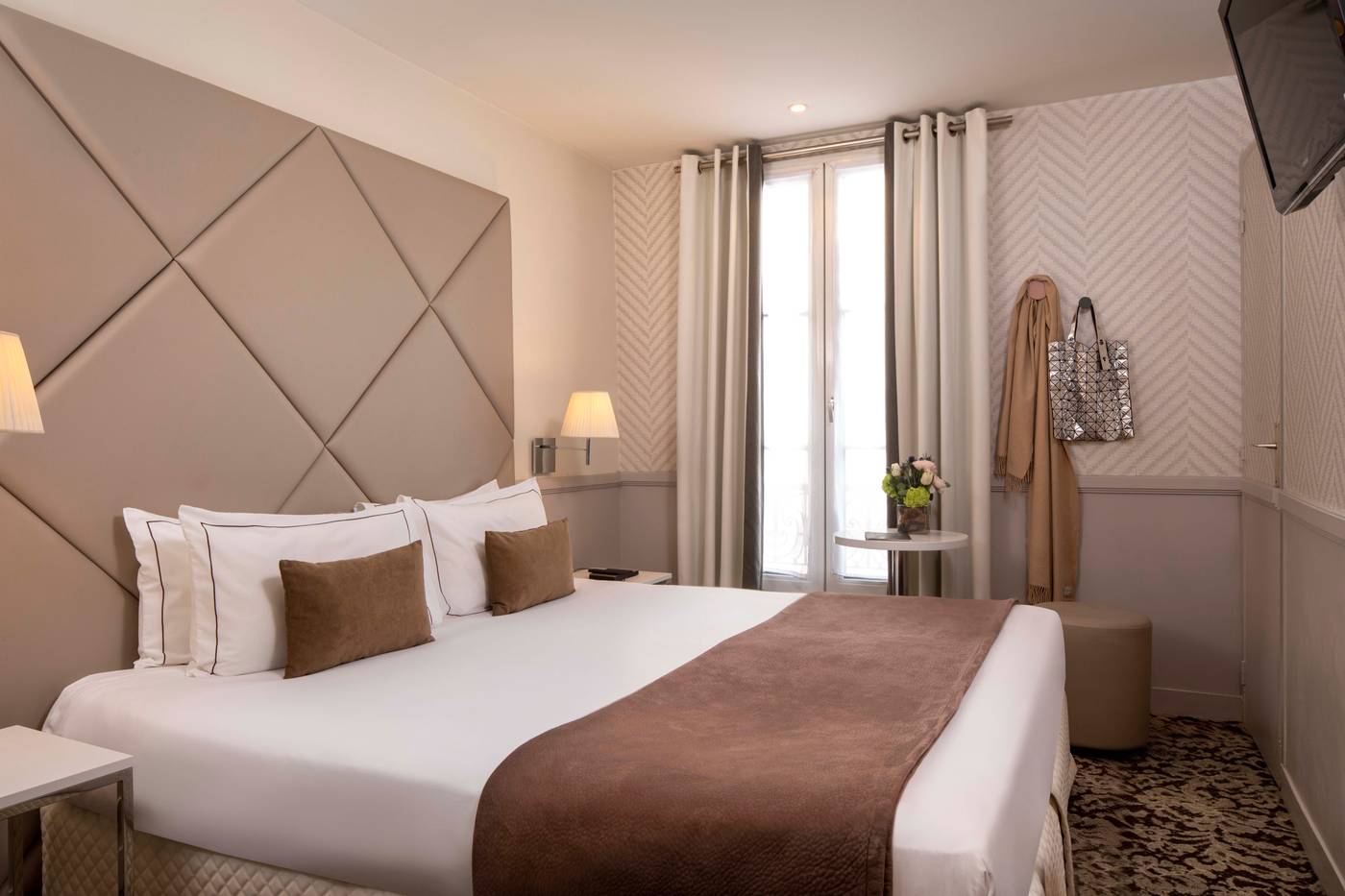 Longchamp-Elysees-Room-19