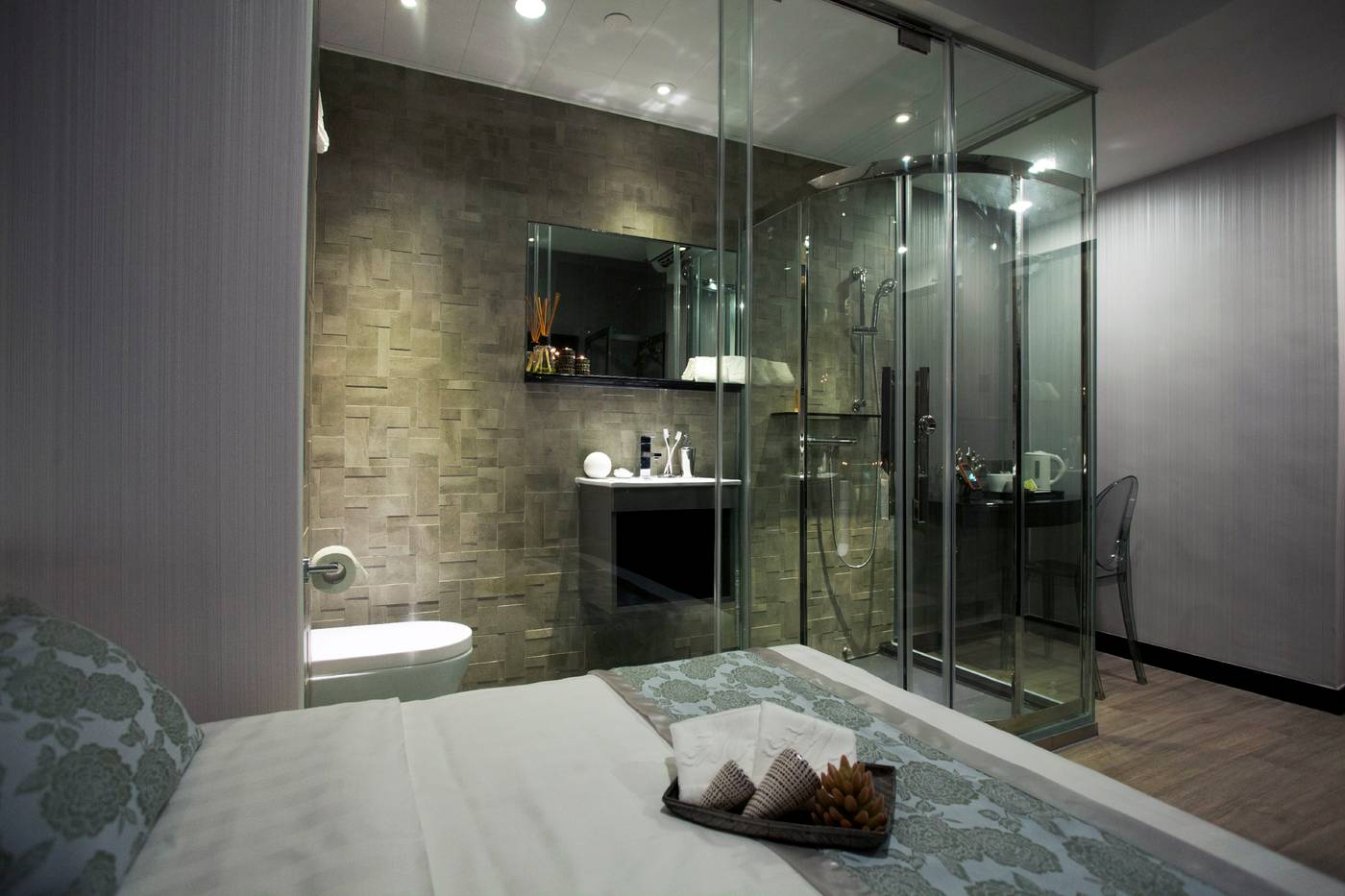 M1-Hotel-North-Point-Room-19