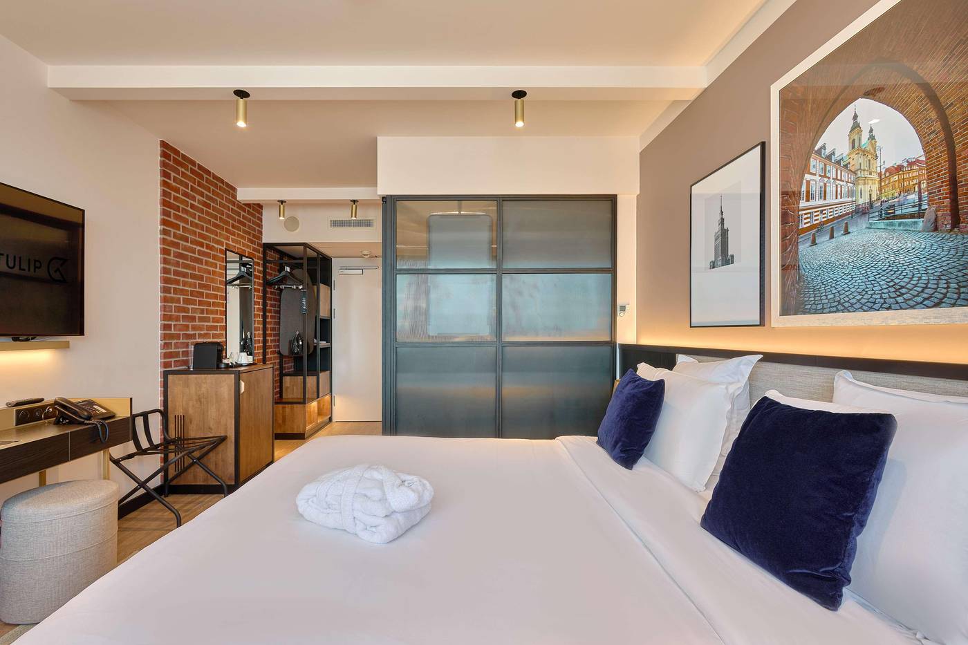 Golden-Tulip-Warsaw-Center-Room-27