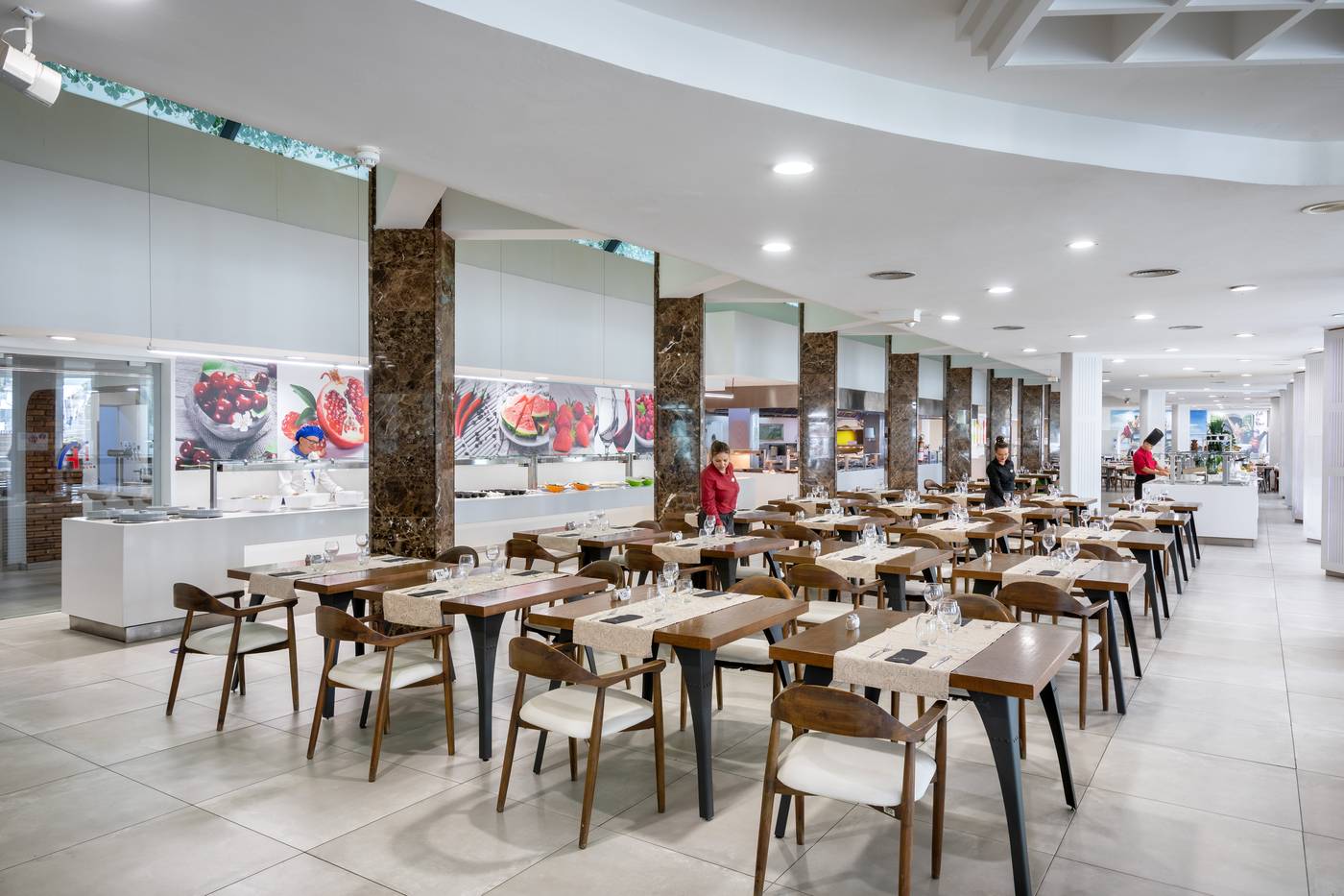 Alexandre-Hotel-Gala-Restaurant-46