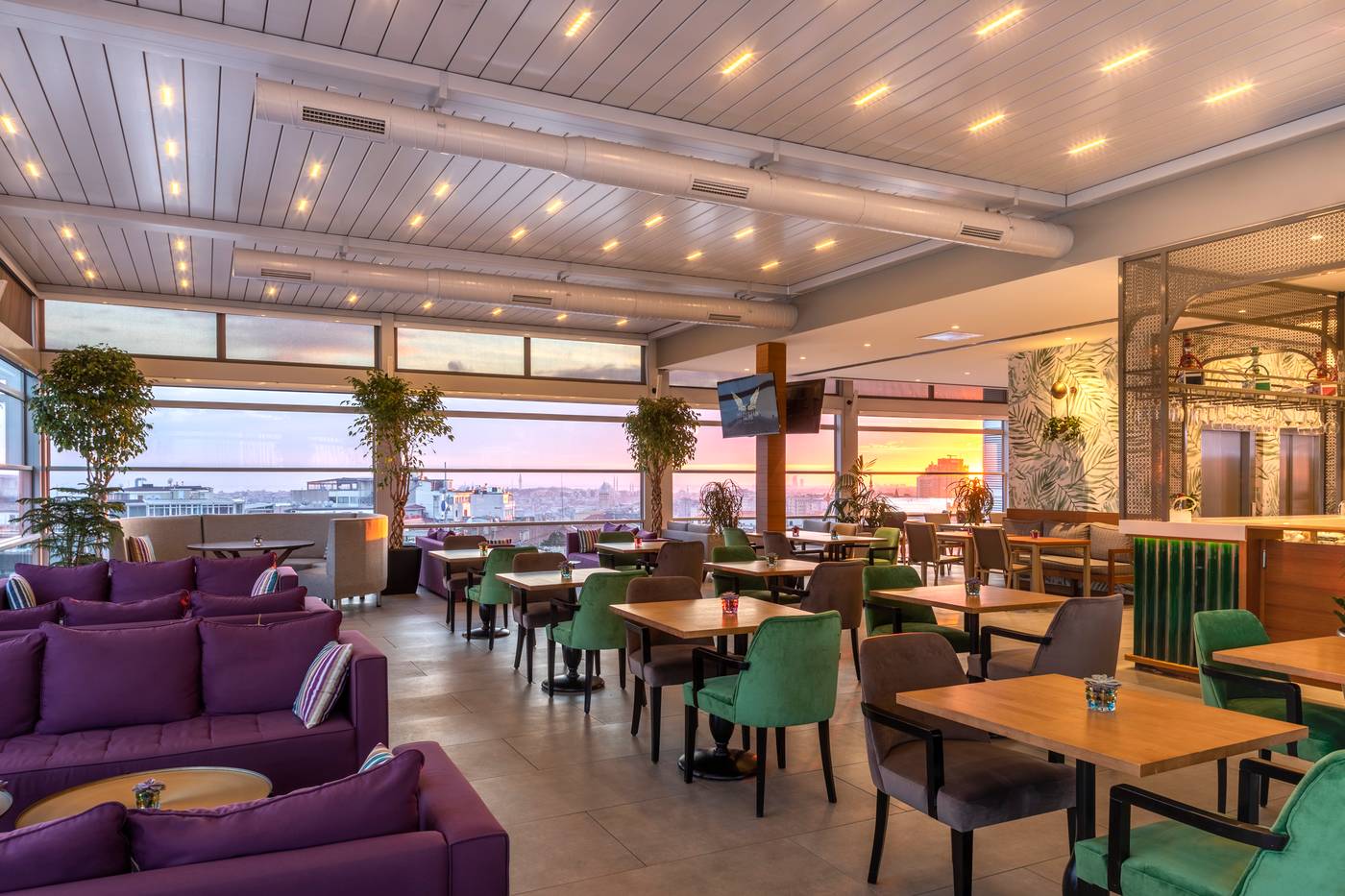 CVK-Taksim-Hotel-Istanbul-Terrace-13